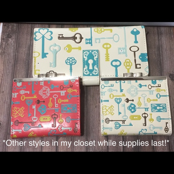Vintage Skeleton Key Wallet - New With Tags - Cream - Ladies Women Gift Ideas - Picture 8 of 8
